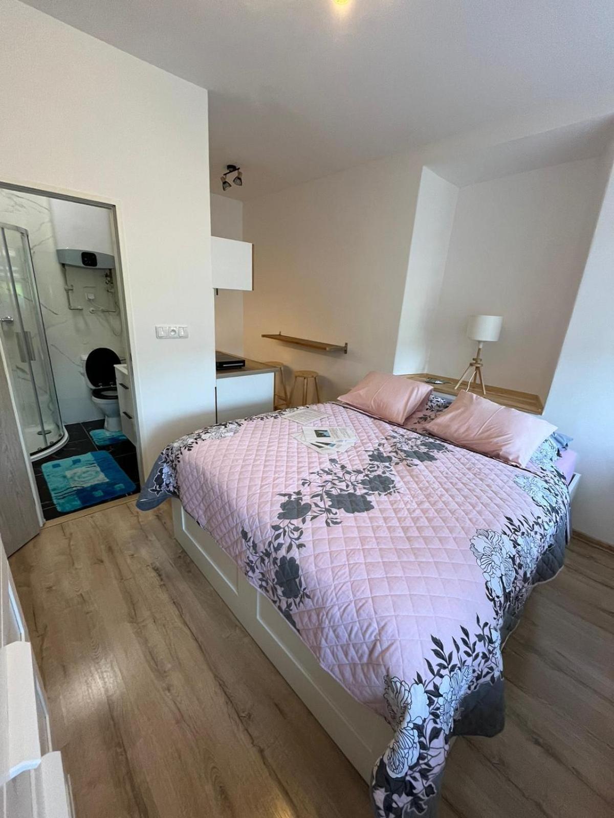 Apartman Kostomlaty Pod Milesovkou Appartement *